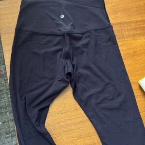 Lululemon Women’s Plum Leggings - Size 8
